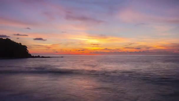 Zachód Słońca Niebo nad beach phuket — Wideo stockowe