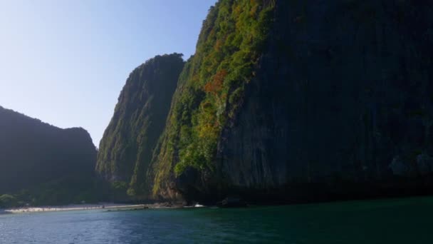 Coast Line Phi Phi Leh — Stock video