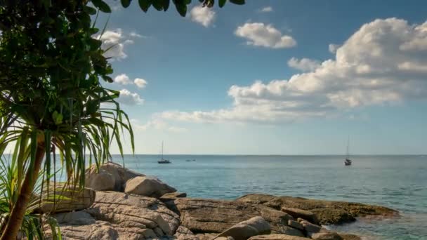 Laem sing plaj tekne park palm view 4 k zaman sukut Tayland — Stok video