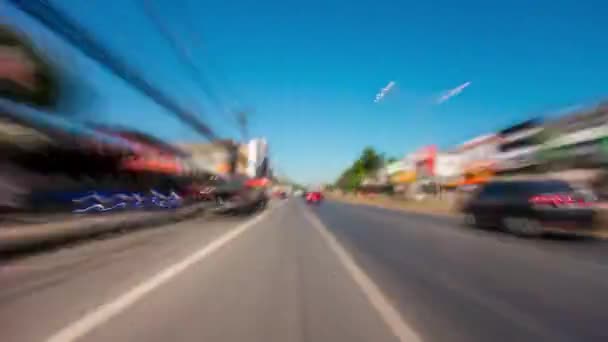 Andar en moto por la carretera — Vídeos de Stock