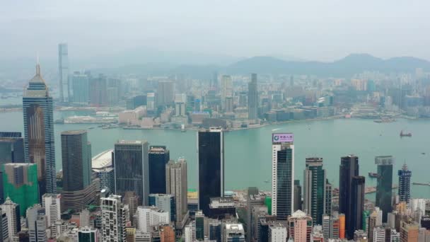Letecké Panorama Přístavu Victoria Městskou Krajinou Dne Hong Kong — Stock video