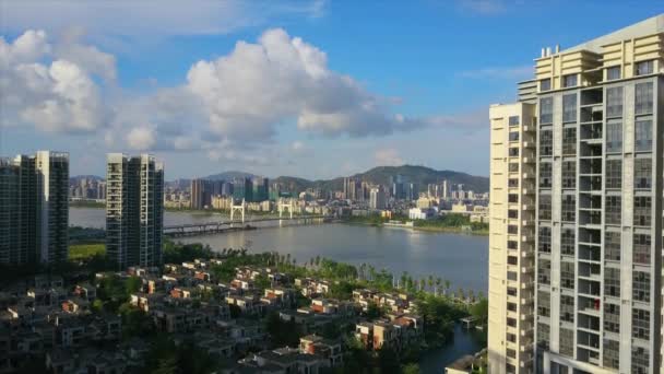 Εναέρια Πανόραμα Του Cityscape Κόλπο Του Ποταμού Στην Πόλη Zhuhai — Αρχείο Βίντεο