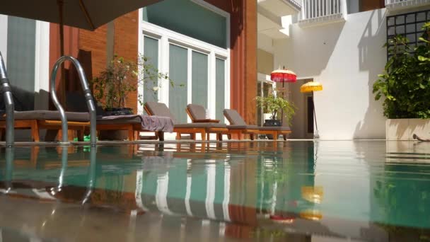Însorită Insula Bali Piscină Hotel Lux Indonezia Slow Motion — Videoclip de stoc