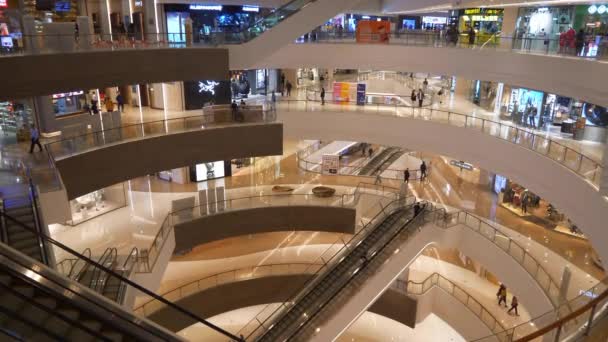 青岛市中心著名的购物中心 全景4K — 图库视频影像