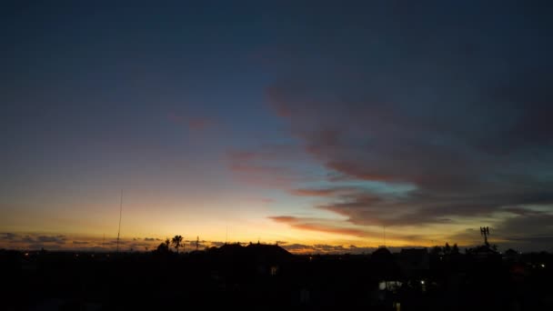 Vista Pôr Sol Dos Telhados Sanur Ilha Bali Indonésia — Vídeo de Stock