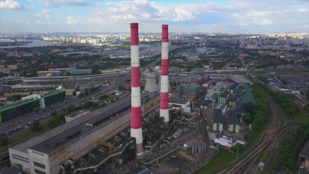 Solig Dag Mosko Industrifabrik Stadsbild Antenn Panorama Ryssland — Stockvideo