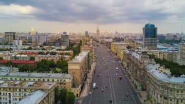 Şehir trafiği Kutuzovsky Bulvarı, Rusya, Moskova, 4k, zaman aşımı