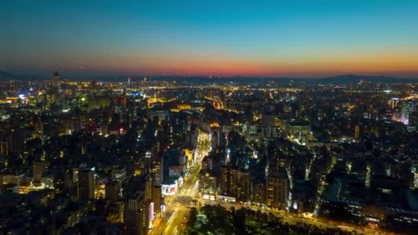 Panorama Aéreo Del Cielo Atardecer Sobre Paisaje Urbano Taipei Taiwán — Vídeo de stock