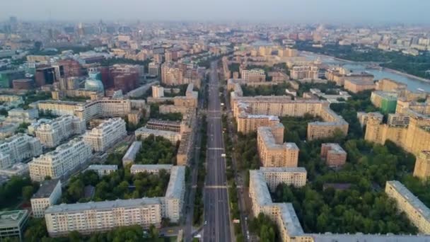 Paesaggio Urbano Con Traffico Stradale All Incrocio Circolare Russia Falce — Video Stock