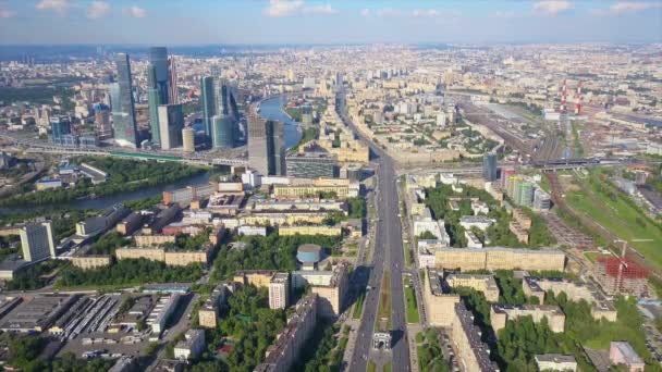 现代莫斯科市著名的库图佐夫斯基交通大道空中全景4K俄罗斯 — 图库视频影像