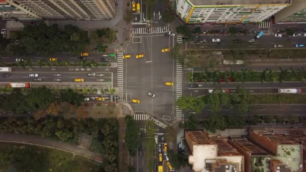 台北城市景观与城市景观交通的空中全景 — 图库视频影像