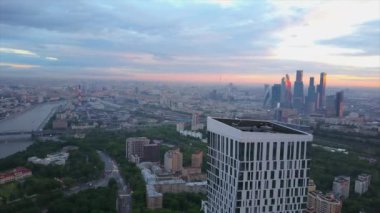 Günbatımı Moskova Şehri Modern Blok Panoramik 4k Rusya