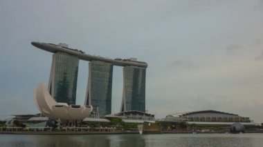 Ünlü merkez otel kompleksi, marina Bay, Singapur, 4k, zaman aşımı  