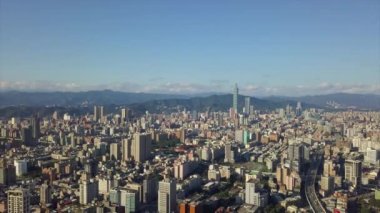 Tayvan güneşli günü Taipei şehir manzarası yüksek hava manzarası 4k