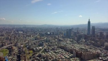 Tayvan güneşli günü Taipei şehir manzarası hava manzarası 4k