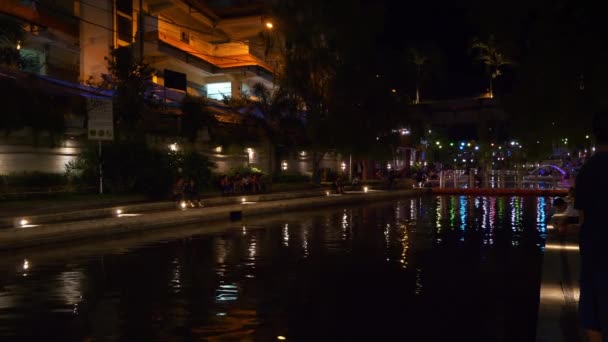 Bali Island Night Time Famous Denpasar City Riverside Romantic Promenade — Wideo stockowe