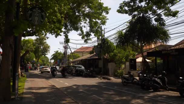 Día Soleado Bali Isla Tráfico Calle Cámara Lenta Panorama Indonesia — Vídeo de stock