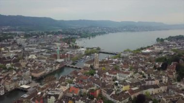 Akşamın hava manzarası Zürih şehri, İsviçre, 4K 