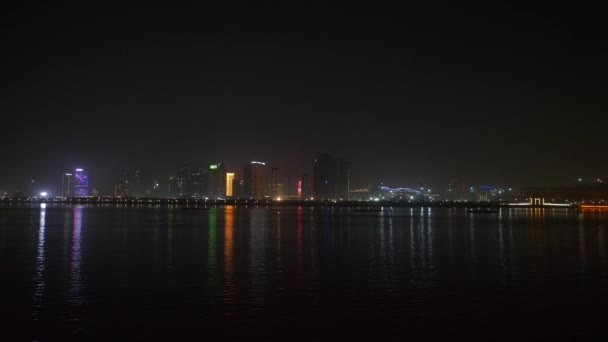 Nachtelijke Verlichting Hangzhou Stad Rivier Baai Panorama Porselein — Stockvideo