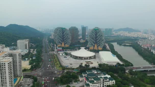 Luchtfoto Panorama Van Sanya Stadsgezicht Met Beroemde Hotel Appartementencomplex Hainan — Stockvideo