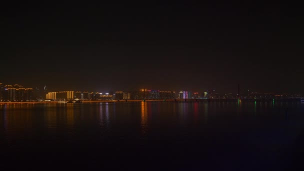夜间照明杭州滨江湾全景4K中国 — 图库视频影像