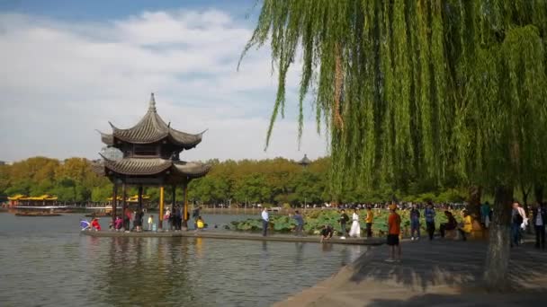 Hangzhou Város Napos Nap Híres West Lake Bay Zsúfolt Híd — Stock videók