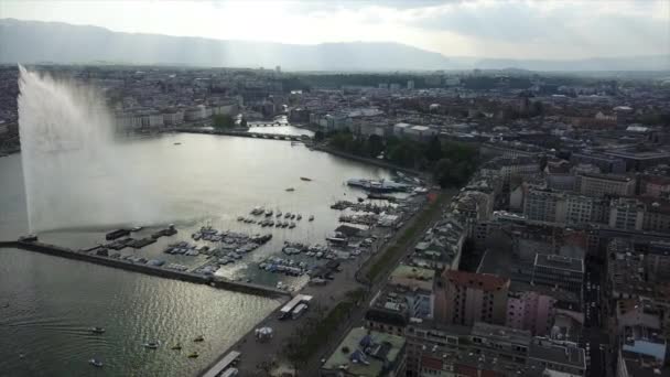 Güneşli Bir Günde Şehir Manzaralı Cenevre Göl Koyu Nun Havadan — Stok video