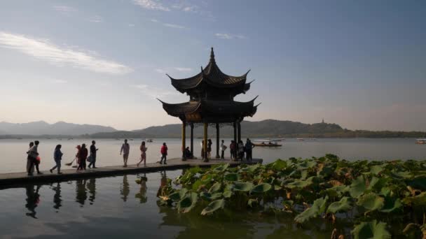Güneşli Bir Gün Hangzhou Şehri Ünlü West Lake Pier Bay — Stok video