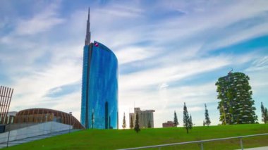 Milano, İtalya 'daki ünlü modern blok binaları, zaman aşımı 