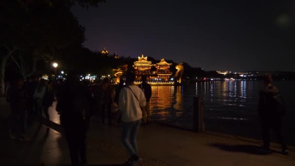 Hangzhou China Circa 2019 Barco Golden Dragon Con Turistas Lago — Vídeos de Stock