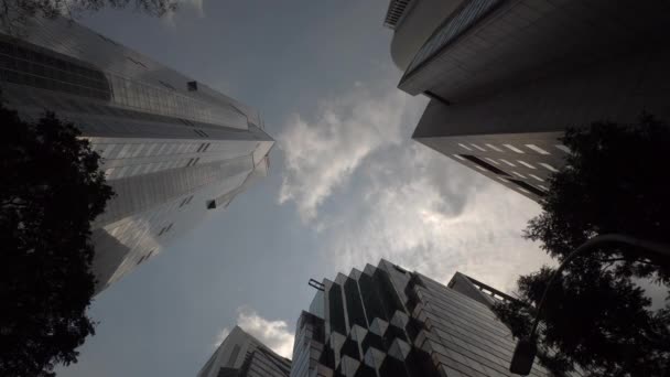 Día Tiempo Singapore Ciudad Centro Rascacielos Arriba Ver Cámara Lenta — Vídeos de Stock