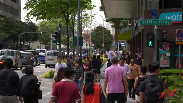 シンガポール市内中心部昼間交通渋滞歩道混雑したスローモーションパノラマ4K — ストック動画