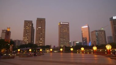 Günbatımı Aydınlatma Foshan Şehri Riverside Park Meydanı 4K Çin porseleni