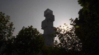 foshan ünlü modern şehir kültür merkezi güneş ışığı önü yavaş çekim panorama 4k porselen