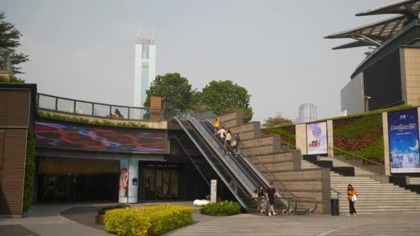 Guangzhou Şehri Ünlü Merkez Modern Alışveriş Merkezi Güneşli Kare Yavaş — Stok video