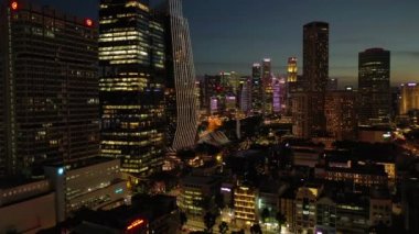 Gece Aydınlatılmış Singapur Şehri, Panoramik Görünüm 