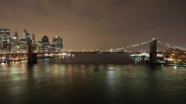 Manhattan gece aydınlığı nehir yolu, 4K zaman aşımı
