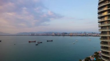 günbatımı zamanı sanya city defne çatı panorama 4k timelapse hainan Adası Çin