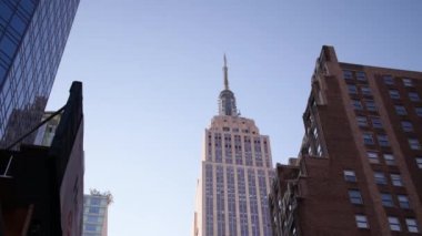 NEW YORK - Eylül 2014: Empire State güneşli blokları, New York, ABD 'den 4k zaman aşımı