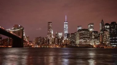 Manhattan gece aydınlığı nehir yolu, 4K zaman aşımı