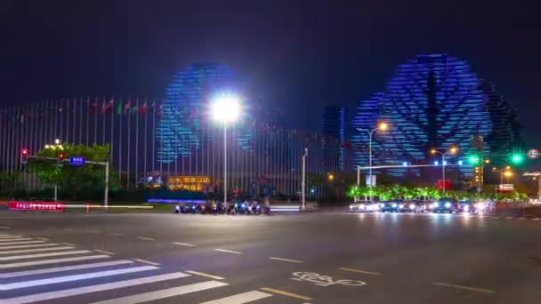 Noche Iluminado Sanya Tráfico Calle Panorama Hainan Isla China — Vídeo de stock