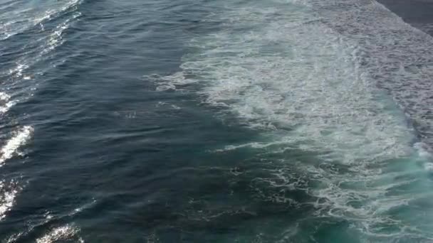 Giorno Soleggiato Isola Bali Famosa Baia Spiaggia Blu Acqua Aerea — Video Stock