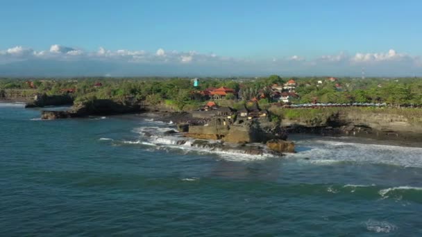 Gün Batımında Bali Adası Ünlü Körfezi Kalabalık Turist Tapınağı Kompleksi — Stok video