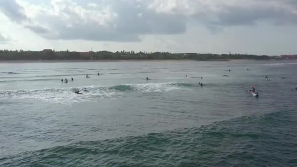 Day Time Bali Island Famous Beach Surfers Crowd Boards Water — Stock Video