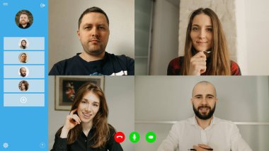 İş arkadaşlarının uzaktan konuştuğu bir video konferansı sırasında telekomünikasyon uygulamasının masaüstü bilgisayar ekranı görüntüsü. Çevrimiçi bir toplantıda çok ırklı bir iş ekibi