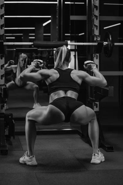 Ein Foto Von Hinten Zeigt Eine Sportliche Frau Mit Blonden — Stockfoto