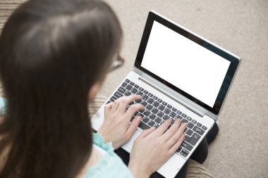 Üzerinde evden çalışma