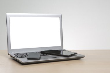 Tüm aygıtlar için yanıt veren Web sitesi