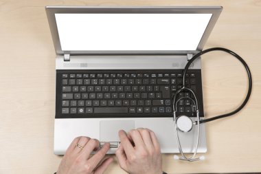 Dizüstü bilgisayar kullanarak mobil doktorlar