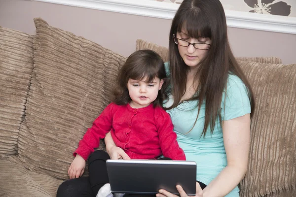 Mumya ile internette